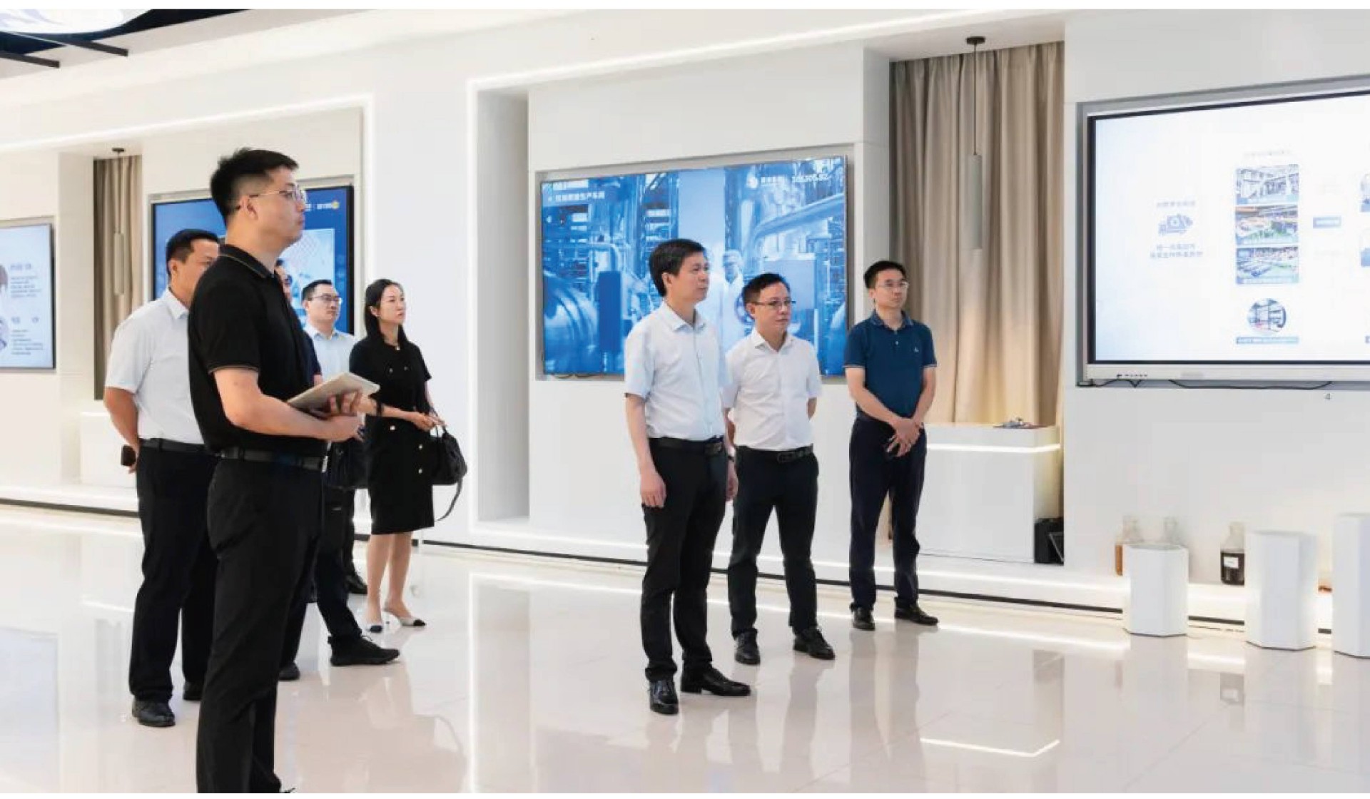 內(nèi)容頁(yè)哦吼吼_畫(huà)板 1.jpg